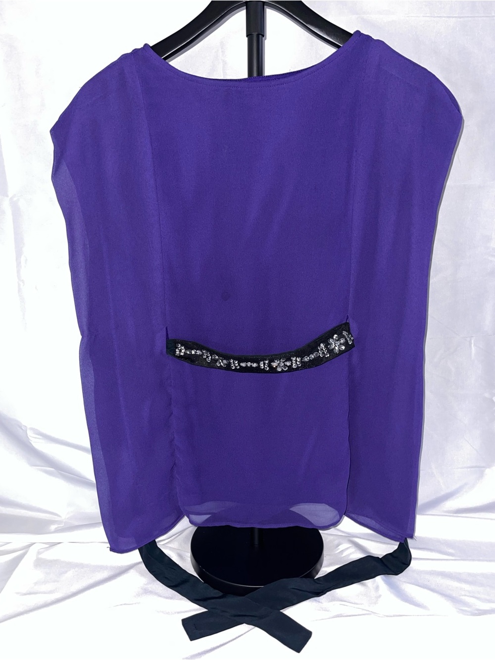 Vera Wang Purple Sleeveless Blouse with Black Beaded Waist Trim